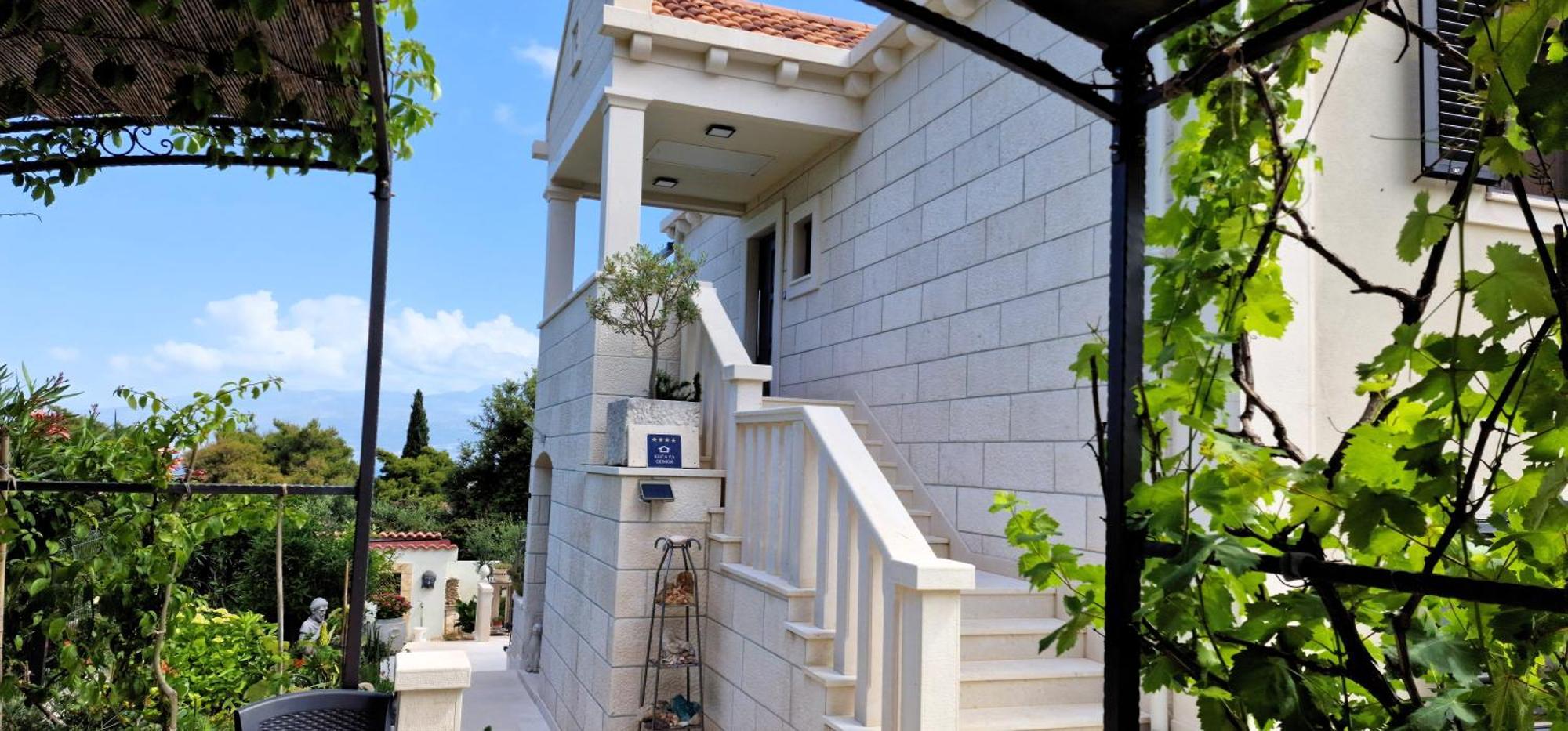 Ocean'S Serenity Supetar Exterior photo