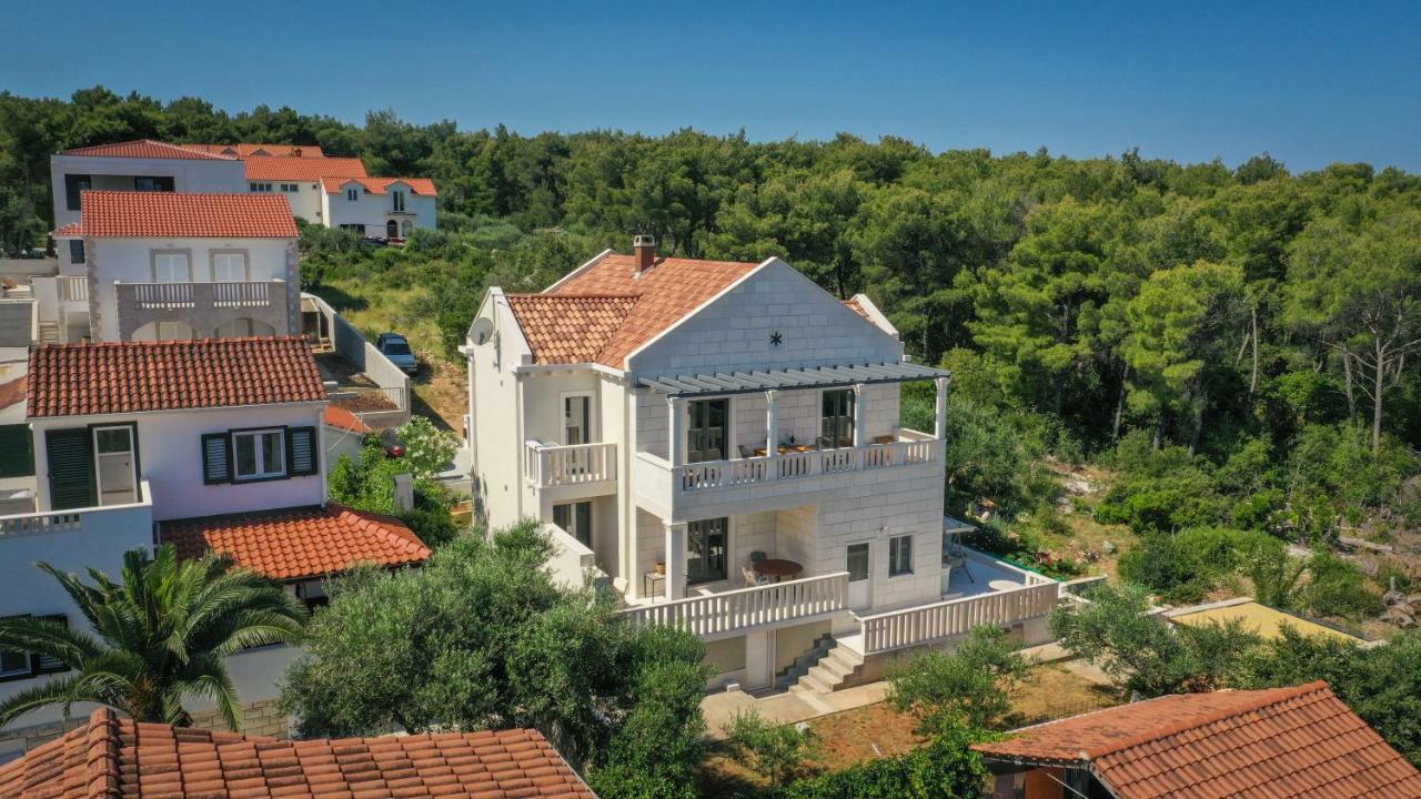 Ocean'S Serenity Supetar Exterior photo